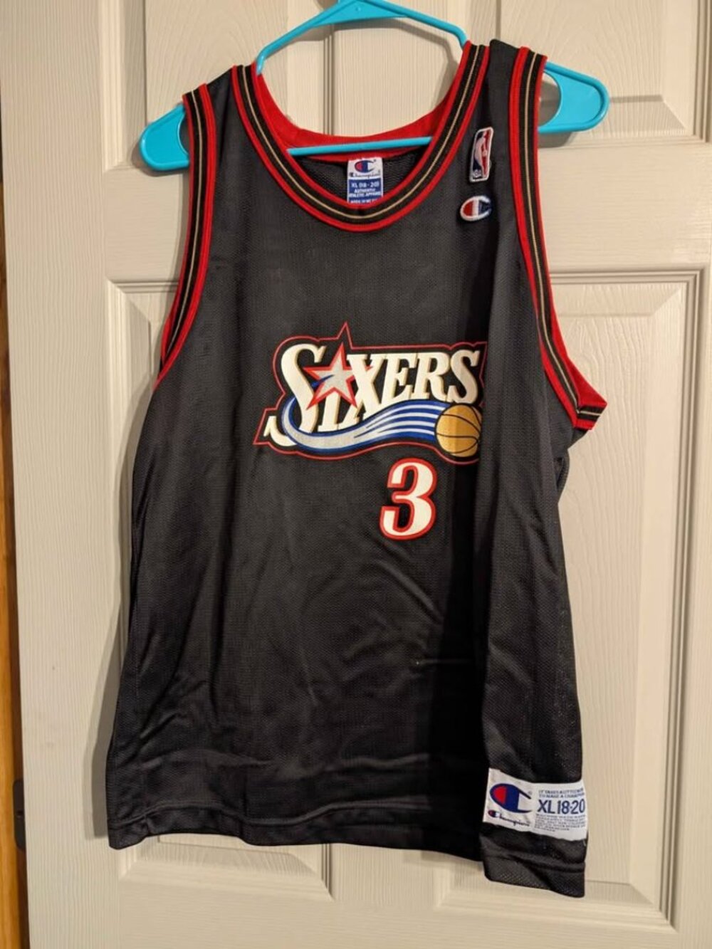 Philly Sixers kids XL (18-20) jersey Iverson